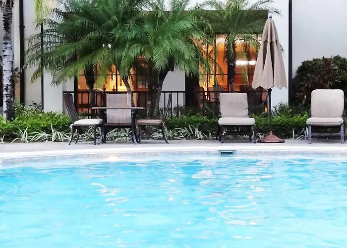 Сasa de vacaciones Ground-floor Unit In Front Of Lazy River Pool At Pacifico In Coco