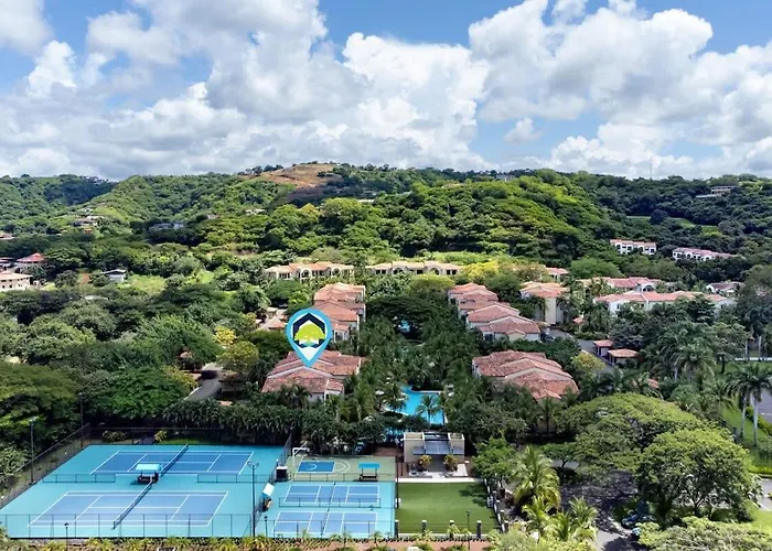 Сasa de vacaciones Ground-floor Unit In Front Of Lazy River Pool At Pacifico In *