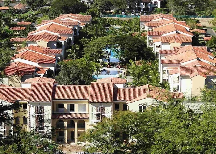 Ground-floor Unit In Front Of Lazy River Pool At Pacifico In Coco