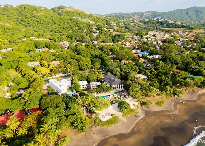 Сasa de vacaciones Ground-floor Unit In Front Of Lazy River Pool At Pacifico In
